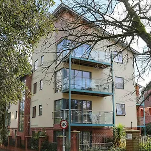 southampton-serviced-apartment.tophotelsbath.com/
